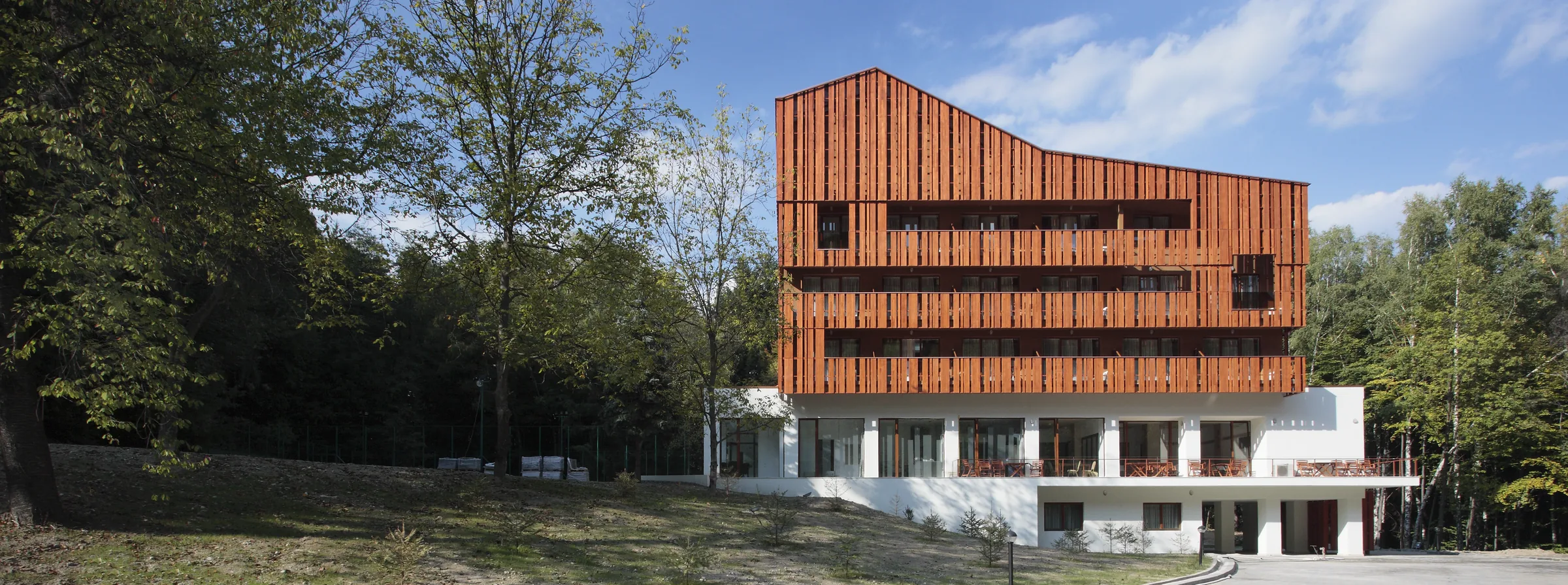Proiect de arhitectură: Hotel Si Centru De Conferinte Olanesti