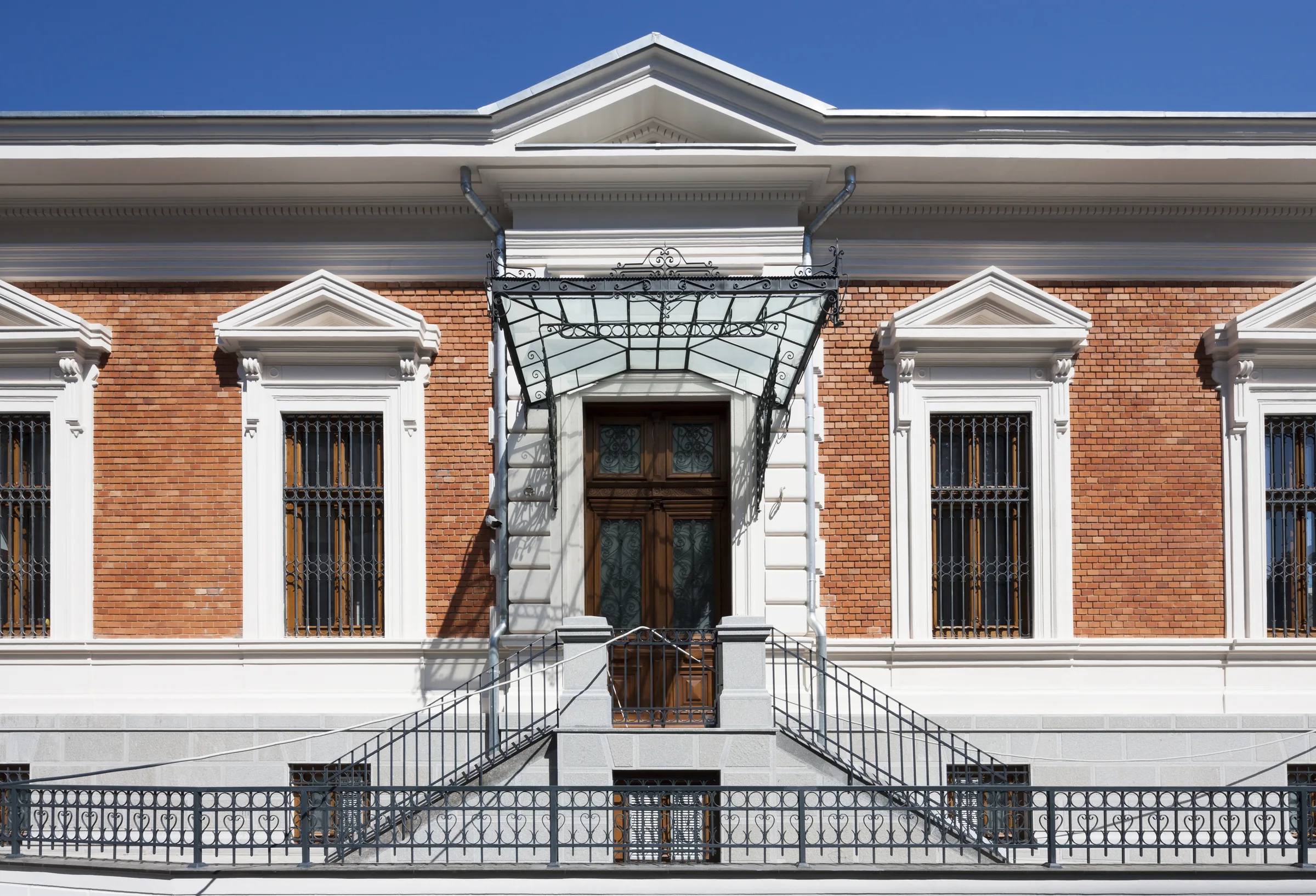 Proiect de arhitectură: Restaurare Sediu Bnr Agentia Dolj
